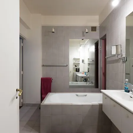 Elegant - Eiffel Tower